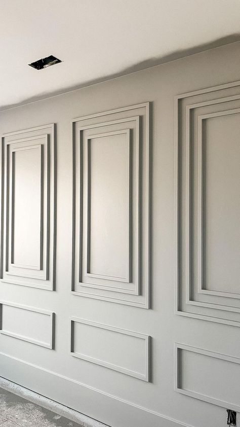 Wall Sealing Design, Elegant Wall Design, Room Wall Panel Design, Pop Wall Design Living Rooms, Molding Design Wall, Wall Design Ideas Paint, Wall Molding Living Room Modern, Room Painting Designs, Wall Ceiling Design