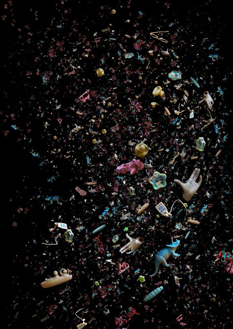 Mesmerizing Images Created from Plastic Found on the Beaches of Hong Kong - Feature Shoot Mandy Barker, Hong Kong Beaches, Recycling Art, Municipal Waste, Mannequin Hand, Marine Debris, Plastic Recycling, Black Ocean, Toy Boat