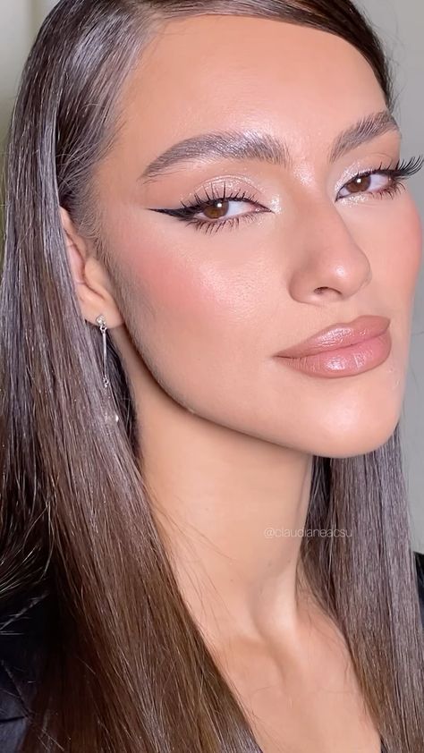 Claudia Neacsu, 1st Love, Sabrina Claudio, Wedding Guest Makeup, Bronze Goddess, Cupcake Baking, Shape Tape Concealer, Shape Tape, Instagram Wedding