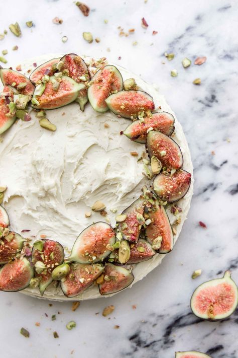 Spiced Chai Fig Cake With Vanilla Buttercream - The Well Co. Coconut Milk Uses, Fig Cake, Spiced Chai, Aesthetic Foods, Food Decorations, Fig Recipes, Baking Essentials, Chai Spice, Wellness Recipes