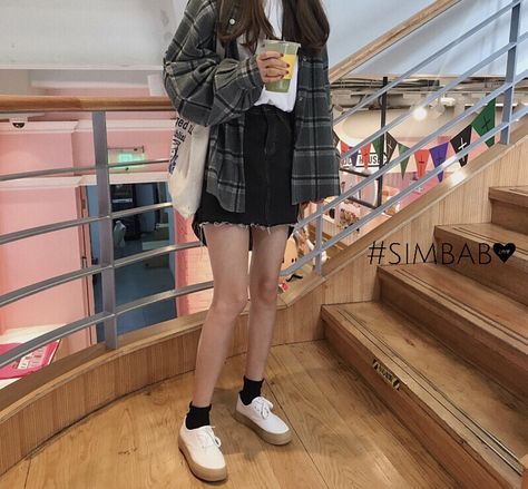 - ̗̀ @fabxiety  ̖́ - Korean Outfits Ideas, Plaid Shirt Outfits, Plaid Outfits, Korean Girl Fashion, Korean Fashion Trends, Ideas Aesthetic, Korean Street Fashion, Mode Vintage, Korean Outfits