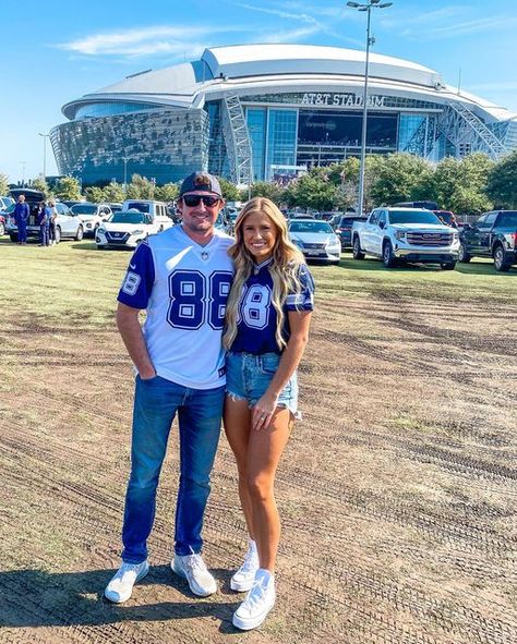 Dallas Cowboys Game Outfits For Women, Dallas Cowboys Game Day Outfit, Cowboys Outfits, Football Season Outfits, Dallas Cowboys Outfits, Dallas Cowboys Game, Season Outfits, Cowboy Games, Game Outfit