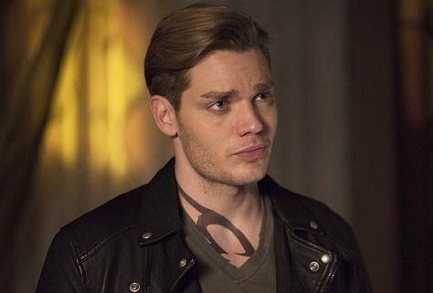 Warning: This article contains spoilers of a most sexy nature from Monday’s Shadowhunters. If you haven’t watched, return from whence you came. Conor Leslie, Alisha Wainwright, Fictional Character Crush, Clary And Jace, World Hair, Dominic Sherwood, Jace Wayland, Matthew Daddario, Sarah Hyland