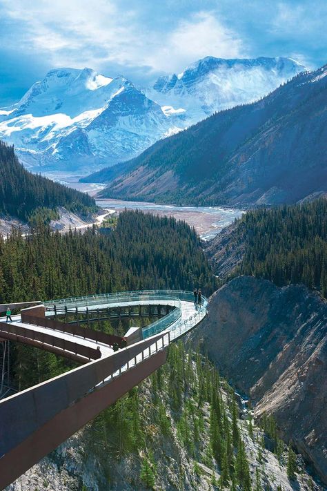 Columbia Icefield Skywalk: Cliff-edge Glass Walkway in Jasper National Park Jasper National Park, Canada Road Trip, Canadian Rockies, Banff National Park, Alam Yang Indah, Canada Travel, Rocky Mountains, Vacation Spots, Dream Vacations