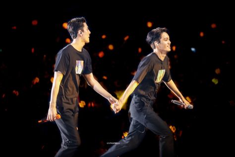 Sehun & Kai [HQ] 191221 EXplOration in Miyagi, Day 2 | #EXO Sekai Exo, Exo Group, Exo Concert, Kim Kai, Exo Album, Exo Couple, Exo Lockscreen, Exo Ot12, Exo Kyungsoo