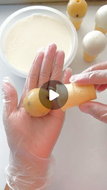 Yeimi Jimenez on Instagram: "Ice cream cone cake pops 🍦 These are so stinky cute, don’t you think? 🥹  So easy to make and little ones loves them.   Estos cake pops en conos de helado es lo mas tierno que veras hoy.  Muy fácil de hacer y a los pequeños les encantan.   #cakepops #icecreamcakepops #cakepop #cakepoptips #cakepopreels #cakepopvideo #cakepoptutorial #manhattanks #kansasevents #cakepopsofinstagram #cakepopart #cakepopmaker #unicorncakepops" Ice Cream Cake Cones, Cake Ball Ice Cream Cones, Waffle Cone Cake Pops, Cake Cones How To Make, Wrapping Cake Pops, Cakepop Ice Cream Cone, Cake Pops On Top Of Cake, How To Make Cake Pops Easy Video, Cake Ice Cream Cones