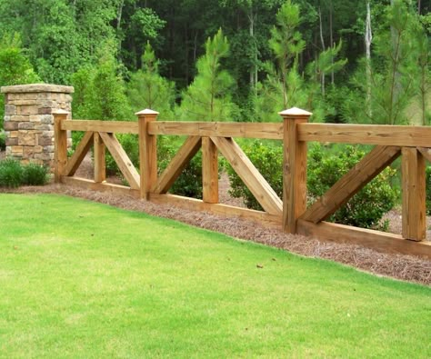 Oak Fence, Horse Fence, Yard Privacy, Diy Privacy Fence, Wood Fence Design, House Fence, House Fence Design, Horse Fencing, Wood Fences