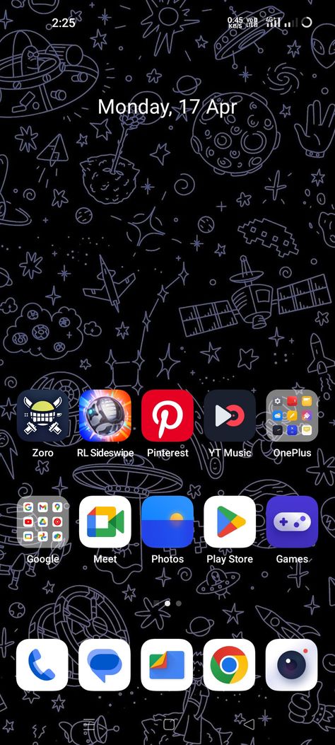 Home screen setup for Android simple Home Screen Layout Android, Homescreen Setup, Aesthetics Wallpaper, Cool Look, App Layout, Gaming Room Setup, Gaming Room, Room Setup, Home Screen