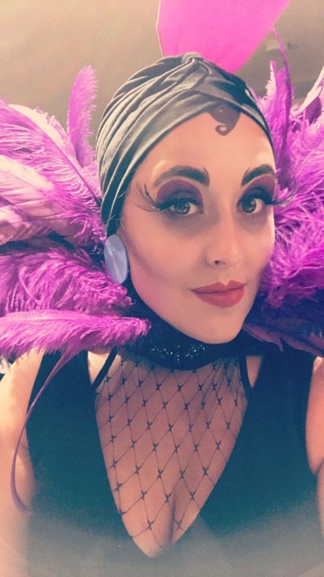 Yzma Inspired Outfit, Yzma Costume Makeup, Yzma Makeup Tutorial, Kronk Costume Diy, Yzma Halloween Costume, Yzma Costume Diy, Izma Costume, Villians Costumes, Yzma Makeup