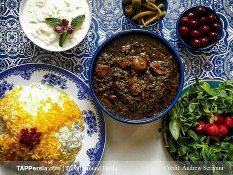 Top 10 Iranian Foods | Tehran Local foods | TAP Persia Essen, Persian Food Iranian Cuisine, Iranian Dishes, Iran Food, Iranian Cuisine, Persian Cuisine, Iranian Food, Dinner Restaurants, Pakistani Food