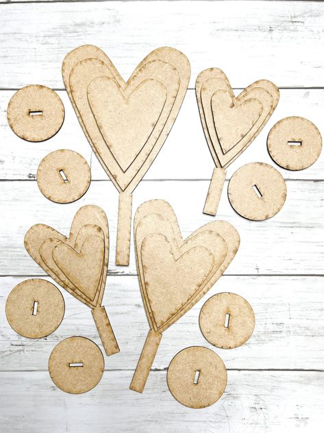 Valentine's Day Standing Hearts Decor - Easy DIY Idea Heart Diy Crafts, Hearts Decor, Brushes Paint, Budget Crafts, Heart Diy, Diy Craft Kit, White Acrylic Paint, Diy Craft Kits, Can Crafts