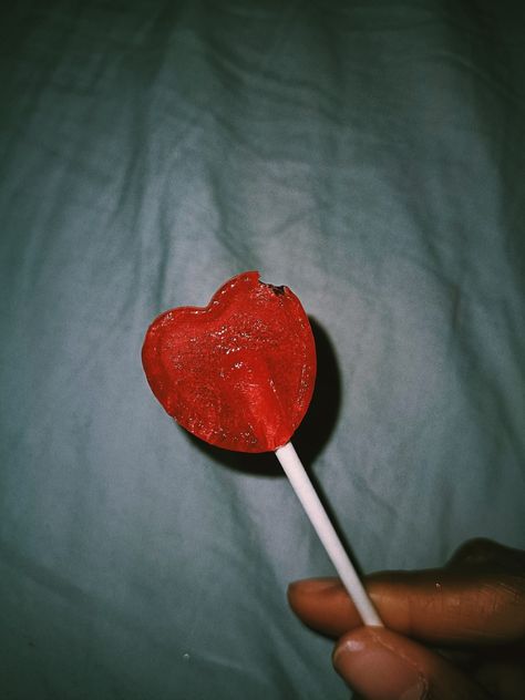 Candy Aesthetic Lollipop, Lolipop Aethestic, Candy Aesthetic, Heart Aesthetic, Tatty Devine, Red Vintage, Color Rojo, Blue Aesthetic, Lollipop