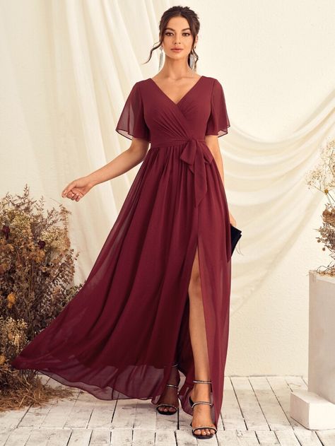 Free Returns ✓ Free Shipping On Orders $49+ ✓. Butterfly Sleeve Split Thigh Belted Maxi Chiffon Bridesmaid Dress- Bridesmaid Dresses at SHEIN. Dresses With Sleeves Plus Size, Chiffon Dress With Sleeves, Chic Dressing, Womens Bridesmaid Dresses, Long Formal Dresses, Plus Size Robes, Butterfly Sleeve Dress, Bridesmaid Dresses With Sleeves, Dusty Blue Bridesmaid Dresses