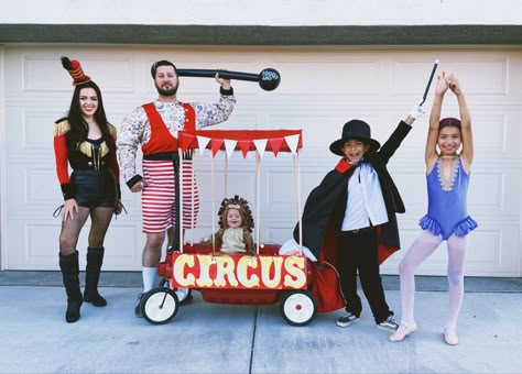 Family Halloween Costumes For Five, Ring Leader Family Costume, Dumbo Halloween Costume Family, Circus Family Costume Halloween, Lion Halloween Costume Family, Circus Costume Family, Circus Family Halloween Costumes, Family Circus Halloween Costumes, Halloween Costumes Family Of Five