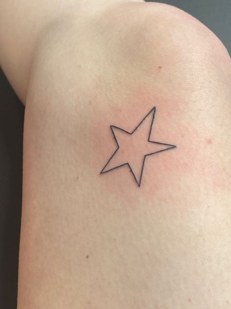 Smiley Face Tattoo, Tattoos Inspo, L Tattoo, Star Tattoo, Ring Tattoos, Stick And Poke, Body Stickers, Dream Tattoos, Face Tattoo