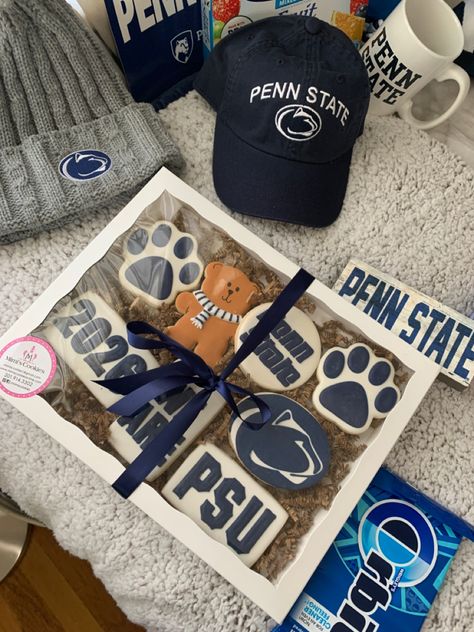 penn state university, college commit, college bed decorating, college celebration, class of 2027 Penn University Aesthetic, Penn State Dorm Room Ideas, College Bed Decorating, College Acceptance Aesthetic, Penn State Aesthetic, Penn State Dorm, Penn University, Veterinarian School, Penn State Game