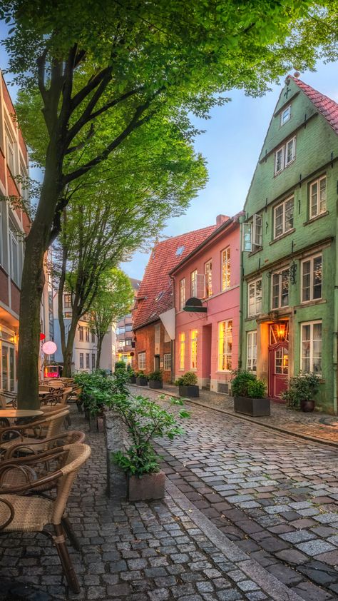 📍 Bremen, Germany 🌟 Photo by bbsferrari | Adobe Stock Best Places In Germany, Bremen Germany Aesthetic, Bremen Aesthetic, Germany Travel Aesthetic, Primitive Drawings, German Places, Germany Bremen, German Aesthetic, Germany Photos