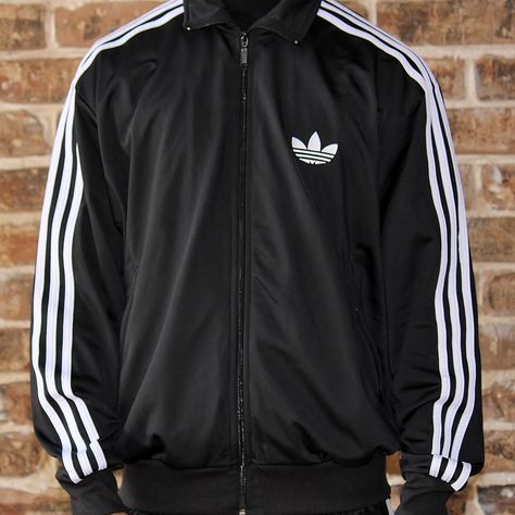 2009 ADIDAS ORIGINALS BLACK TREFOIL. HOODED / HOODIE TRACK JACKET SZ L. EXCELLENT CONDITION!! http://r.ebay.com/e0CTzA #adidas #hoodie #tracksuit #trefoil Adidas Hoodie Outfit, Black Adidas Tracksuit, Spiderman Outfit, Jacket Drawing, Hoodie Tracksuit, Outfit Hoodie, Adidas Tracksuit, Run Dmc, Adidas Track Jacket