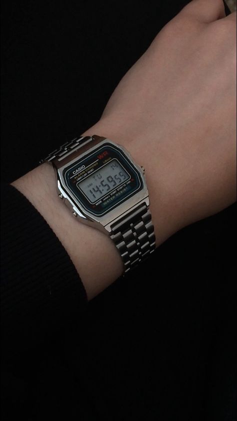 Casio Watch Women, Casio Vintage Watch, قلادات متدلية, Casio Vintage, Vintage Watches Women, Luxury Watch Brands, Retro Watches, Watch Display, Display Type