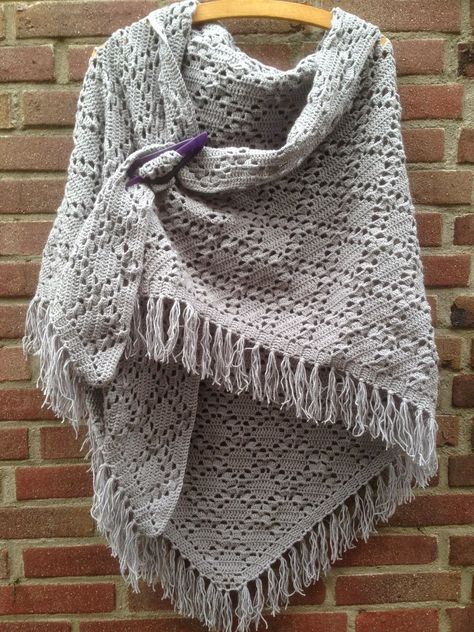 Beginner Haken, شال كروشيه, Knitted Shawl, Crochet Shawls And Wraps, Shawl Patterns, Crochet Wrap, Shawl Crochet Pattern, Crochet Cowl, Crochet Poncho