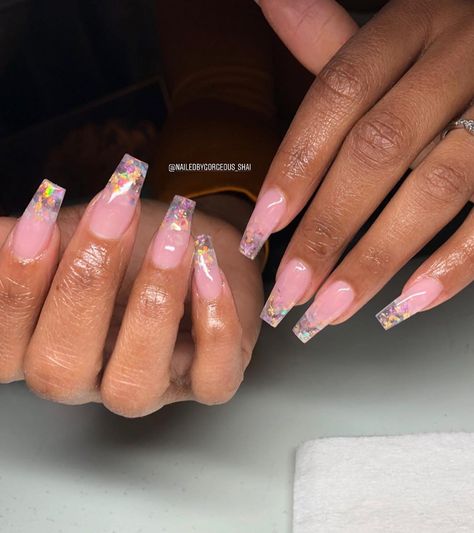 Good Nails Aint Cheap! on Instagram: “Encapsulated but still very natural✨🤩 Using all @valentinobeautypure acrylics  #nailsbygorgeousshai #blackgirlsdonails #encapsulatednails…” Encapsulated Nails Acrylics, Encapsulated Nails Flowers, Good Nails, Encapsulated Nails, Fab Nails, Diva Nails, Coffin Shape Nails, Minimalist Nails, Flower Nails