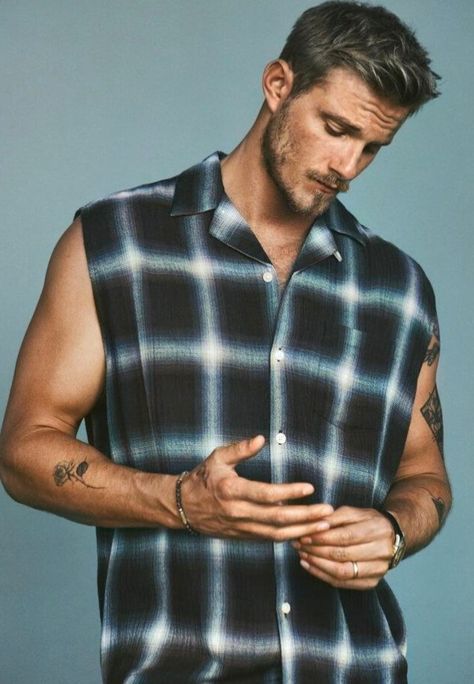 Alexander Ludwig Alexander Ludwig, Plaid Shirt Men, Attractive Guys, Male Body, Celebrity Crush, Character Inspiration, The Good, You Never, Casual Button Down Shirt