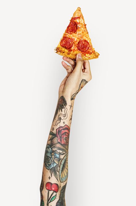 Hand holding pizza Premium Psd | Premium Psd #Freepik #psd #food #hand #pizza #hands Hand Held Food, Pizza Tattoo, Pizza Drawing, Slice Pizza, Veg Pizza, Pizza Photo, Pizza Company, Pizza Art, Pizza Design