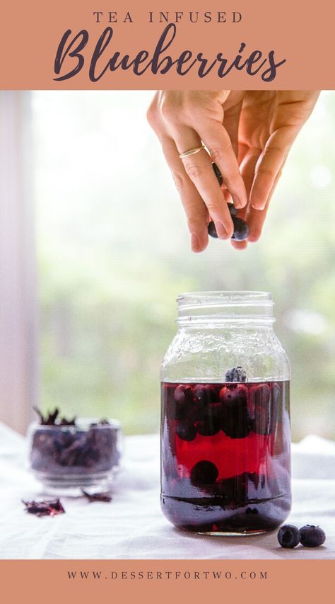 Hibiscus Tea infused Blueberries @dessertfortwo | Blueberries soaked in hibiscus tea. Perfect in cocktails, over ice cream, on pancakes, and more! #tea #blueberries #hibiscus Popular Cheesecake Recipes, Barbecue Desserts, Dinner Light, Spring Dinner Recipes, Homemade Cheesecake Recipes, Easy Impressive Dessert, Spring Foods, Easy Cocktail Recipe, Warm Winter Drinks