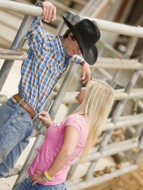 Rodeo Girlfriend, Rodeo Couples, Jb Mauney, Country Couple Pictures, Country Relationship Goals, Country Couple, Country Relationships, Country Romance, Buckle Bunny