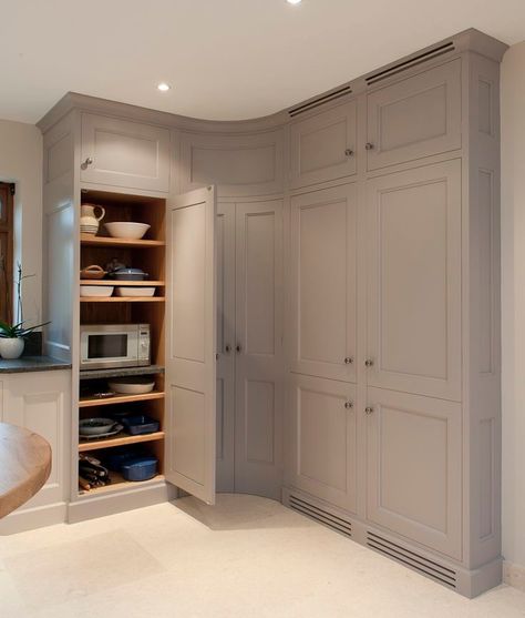 Floor to ceiling kitchen cupboards Kitchen Corner Pantry, Kitchen Corner Cupboard, Corner Pantry Cabinet, Armoire Entree, Floor To Ceiling Cabinets, Corner Pantry, Corner Cupboard, Kitchen Corner, Kitchen Cabinet Doors