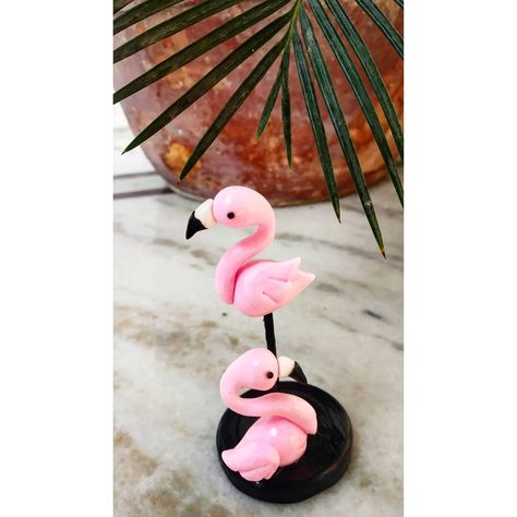 Polymer Clay Flamingo, Clay Flamingo, Ceramic Flamingo, Mermaid Garden, Lawn Flamingos, Sculpting Ideas, Stitch Markers Knitting, Clay Crafts For Kids, Diy Skin Care Routine