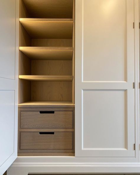 Bathroom And Walk In Closet Ideas, Organisation, Bespoke Wardrobe Ideas, Built In Bedroom Wardrobes, Closet Carpet, Wardrobe Detail, Closet Design Plans, Custom Wardrobe, Bespoke Wardrobes