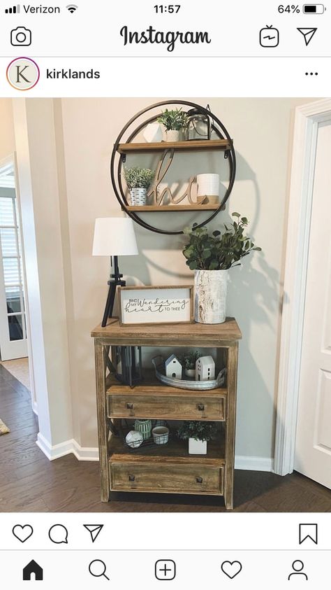 Round Bookshelf, Circle Wall Shelf, Round Wall Shelf, Shelf Decor Ideas, Round Wall Shelves, Circle Shelf, Diy Kitchen Shelves, Kitchen Gallery Wall, Round Shelf