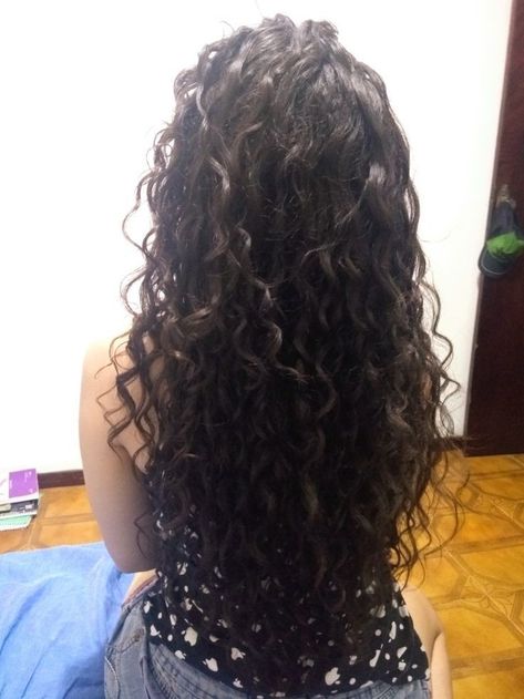 Long Curly Hair, Natural Curly Hair Cuts, Curly Hair Photos, Big Curly Hair, Hairdos For Curly Hair, Hair Stylies, Curly Hair Inspiration, Curly Hair Care, Curly Hair Cuts