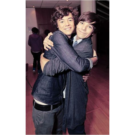 harry styles and louis tomlinson : best friends ❤ liked on Polyvore Harry Louis, One Direction Infection, One D, 1 Direction, Edward Styles, Harry Edward Styles, Larry Stylinson, Zayn Malik, Liam Payne