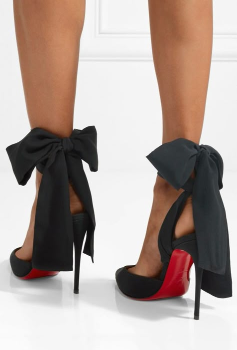 Christian Louboutin Shoes Pumps, Heels With Bows, Aesthetic Heels, Shoe Goals, Christmas Dance, Louboutin Heels, Hype Shoes, Aesthetic Shoes, Crazy Shoes