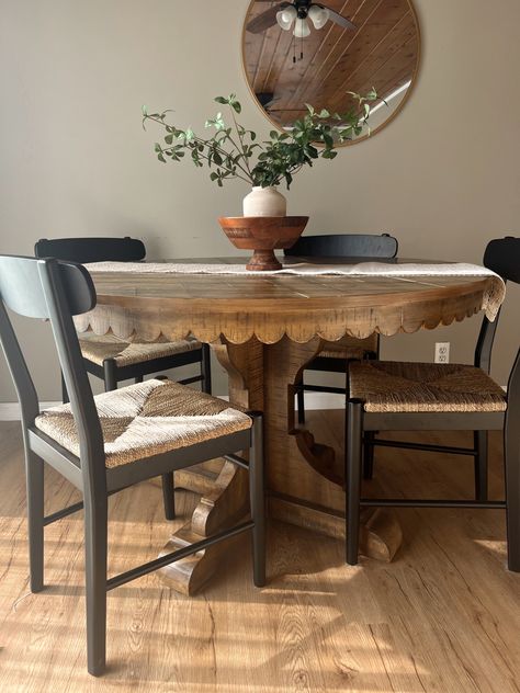 Magnolia scalloped table Round Scalloped Table, Scallop Dining Table, Scalloped Table, Glamorous Kitchen, Small Dining Room, Vintage Dining Table, Future Kitchen, Magnolia Homes, Kitchen Diner