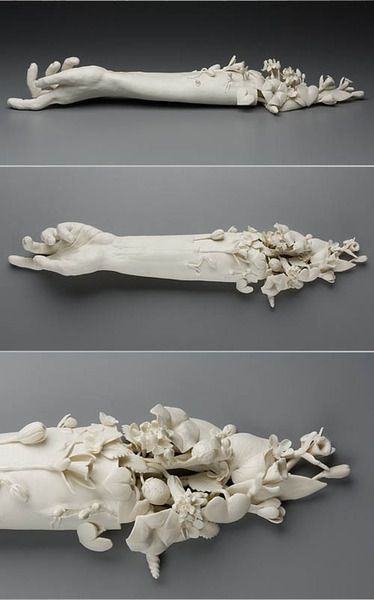 Kate Macdowell, Sculptures Céramiques, Hand Sculpture, Wow Art, 판타지 아트, Sculpture Installation, Drawing Tutorials, Pics Art, Art Sculpture