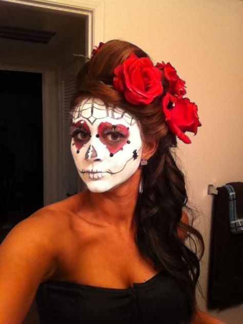 Day of the dead Hair Style Day Of The Dead Hairstyles, Braids Prom Hair, Theater Bizarre, Braids Prom, Hair Wedding Styles, Dead Costume, Diy Updo, Halloween Hairstyles, Dead Makeup