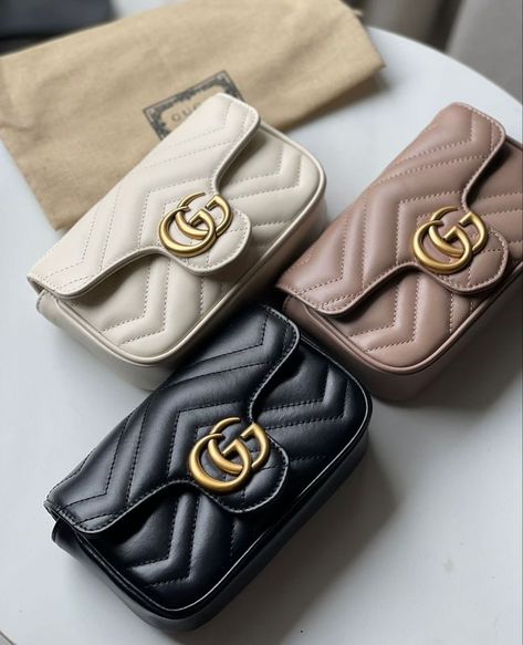 Gucci Handbags Crossbody, Gucci Sling Bag, Gucci 2022, Sling Bags Women, Standard Process, Beautiful Museum, Handbags Black, Luxury Purses, Pretty Bags