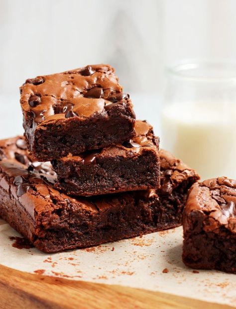 Small Batch Fudge, Best Moist Chocolate Cake, Scientifically Sweet, Moist Brownies, Small Batch Baking, Chocolate Fudge Brownies, Double Chocolate Chip Cookies, Brownie Ingredients, Cakes Recipes