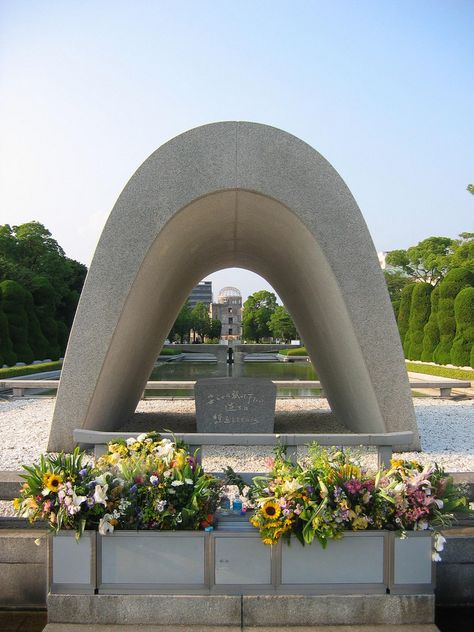 Hiroshima Travel, Memorial Architecture, Writers Tips, Hiroshima Nagasaki, Hiroshima Peace Memorial, Kenzo Tange, East Asia Travel, Japan Bucket List, Japan City