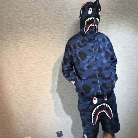 Blue Camo Purple Bape Hoodie Outfit, Shark Sweater, Outfit Builder, Bape Shark Hoodie, Bape Jacket, Kanye West Outfits, Bape Outfits, Hyper Beast, Gucci Hoodie