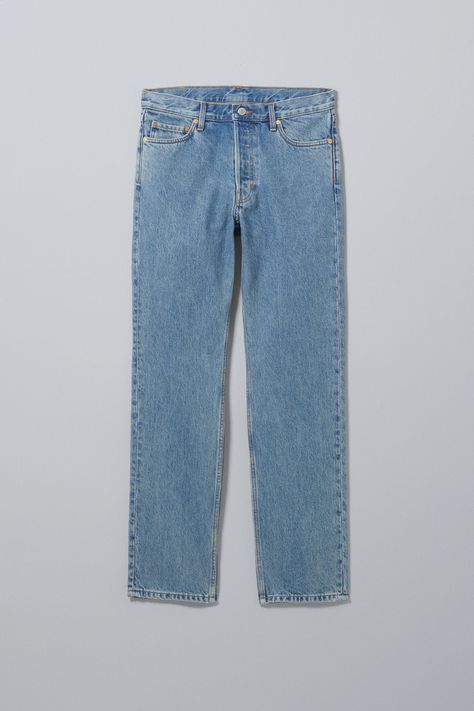 preferably sz 32/34, if not 34/34 Swedish Street Style, Slouchy Style, Regular Fit Jeans, Men Trousers, Trending Sunglasses, Jeans Online, Linen Clothes, Recycled Cotton, Jeans Shop