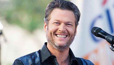 Blake Shelton leaves fans in tears as he drops a bombshell about his future Gwen Stefan, Blake Sheldon, No Time For Me, Country Musicians, Step Parenting, Important Things In Life, Miranda Lambert, Blake Shelton, Twitter Handles