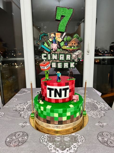 Minecraft Party, cake topper, minecraft pasta, pasta süsü Minecraft Pasta, Minecraft Birthday Cake, Minecraft Birthday Party, Minecraft Cake, Pasta Pasta, Minecraft Birthday, Spiderman Birthday, Minecraft Party, Birthday Cake Decorating