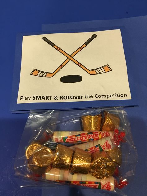 Hockey Team Tournament Ideas, Hockey Treats For Team, Hockey Coach Gift Ideas Diy, Hockey Tournament Bags, Hockey Goodie Bag Ideas, Hockey Crafts Diy Gift Ideas, Hockey Tournament Swag Bags, Hockey Gift Bags For Tournament, Hockey Favors