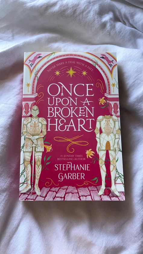 Images Terrifiantes, Once Upon A Broken, Stephanie Garber, Fantasy Romance Books, Unread Books, I Regret, Recommended Books To Read, Book Annotation, Book Nerd Problems