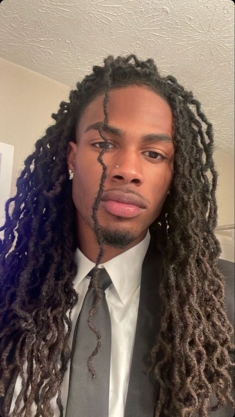 Black Guy Face Claim Dreads, Black Guy Long Hairstyles, Long Black Hairstyles For Men, Black Man Long Hair Styles, Head Tilted Up Reference Male, Different Types Of Dreadlocks, Black Masc Hairstyles, Long Dreadlocks Men, Black Men With Afros