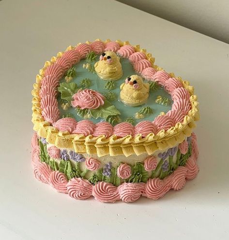 Spring Cake Designs, Easter Cake Designs, Pond Cake, Duck Cake, Pretty Desserts, Vintage Cakes, Spring Cake, Cake Boxes, Pretty Dessert